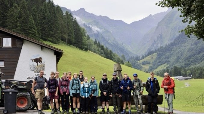 Zu Fuß die Alpen überquert