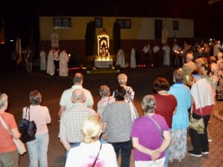 Maria Himmelfahrt: Festgottesdienst und Lichterprozession