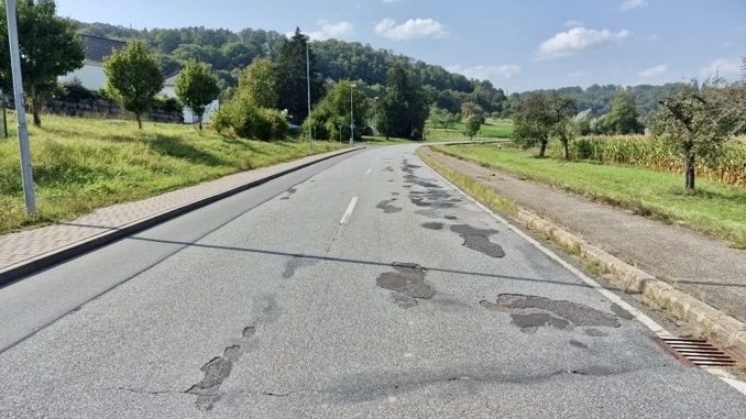 Vollsperrung der Kreisstraße K 3942 Vollsperrung der Kreisstraße K 3942