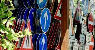 Im Schilder-Dschungel durch Mosbach