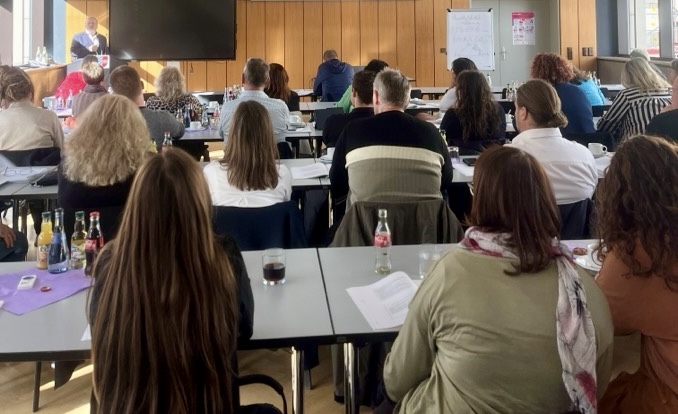 Herausforderungen zwischen Pflicht und Praxis