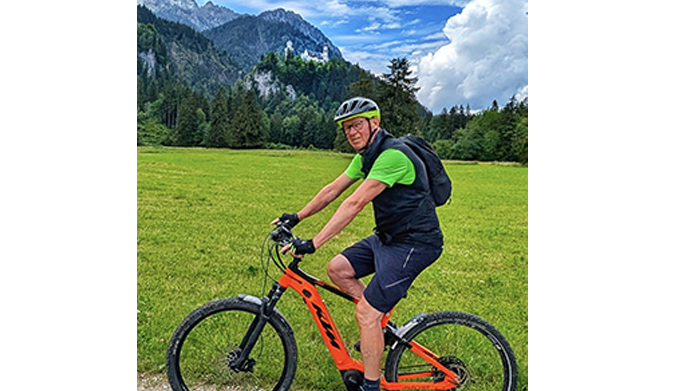 Um die halbe Welt geradelt