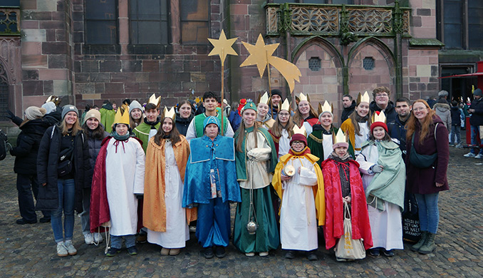 Sternsinger:innen bei der bundesweiten Aussendung