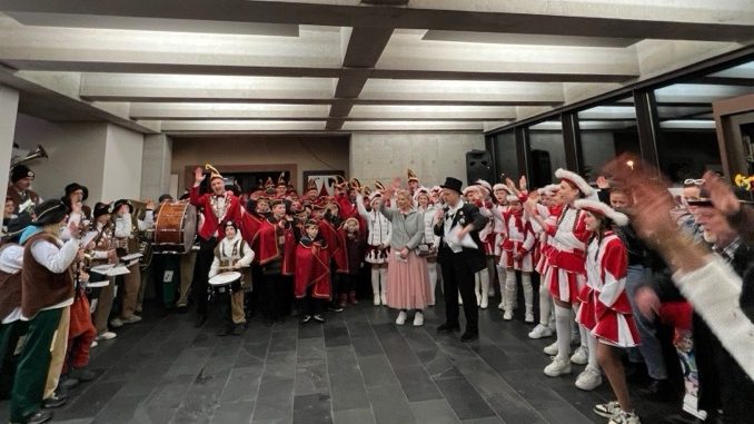 Rathaussturm in Seggi