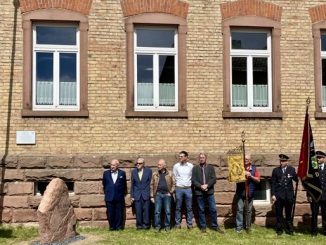 Gedenkstein Erinnert An Die Umbenennung