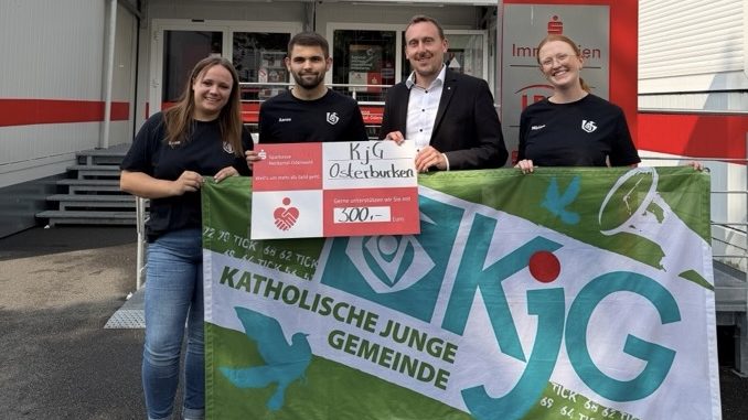 Sparkasse unterstuetzt Weltraumlager